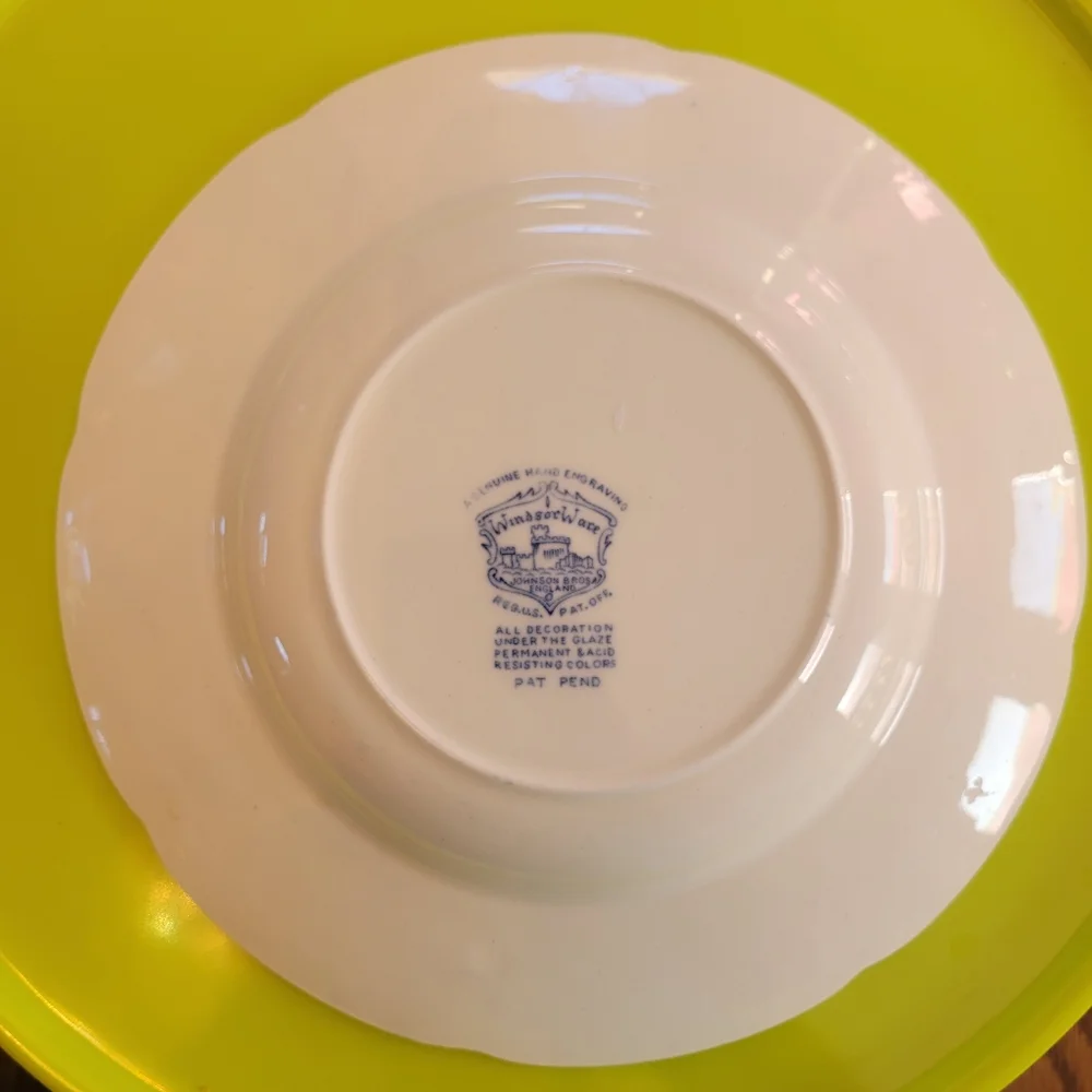 Vintage Johnson Brothers England Windsor Ware Blue Floral Bowl ~ Pretty! ~ VGUC